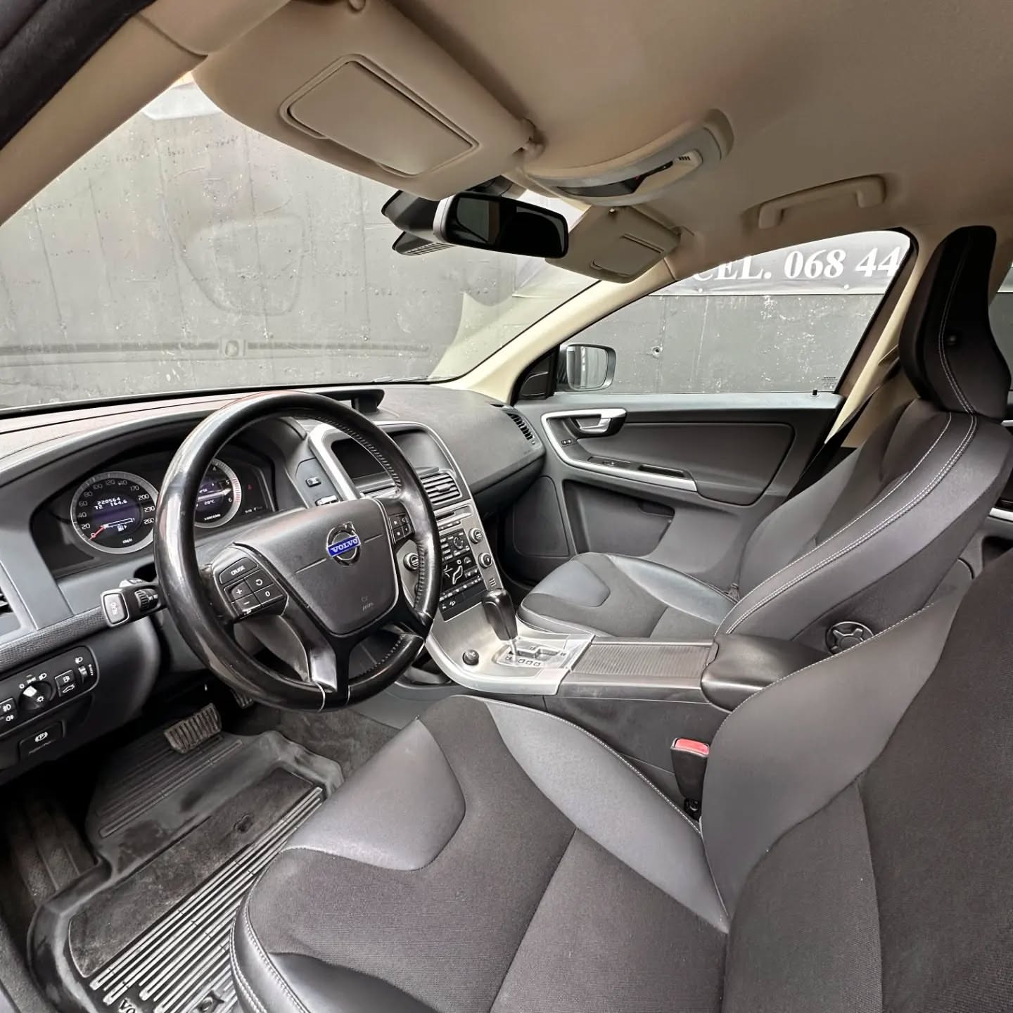 Image of Volvo XC60 AWD