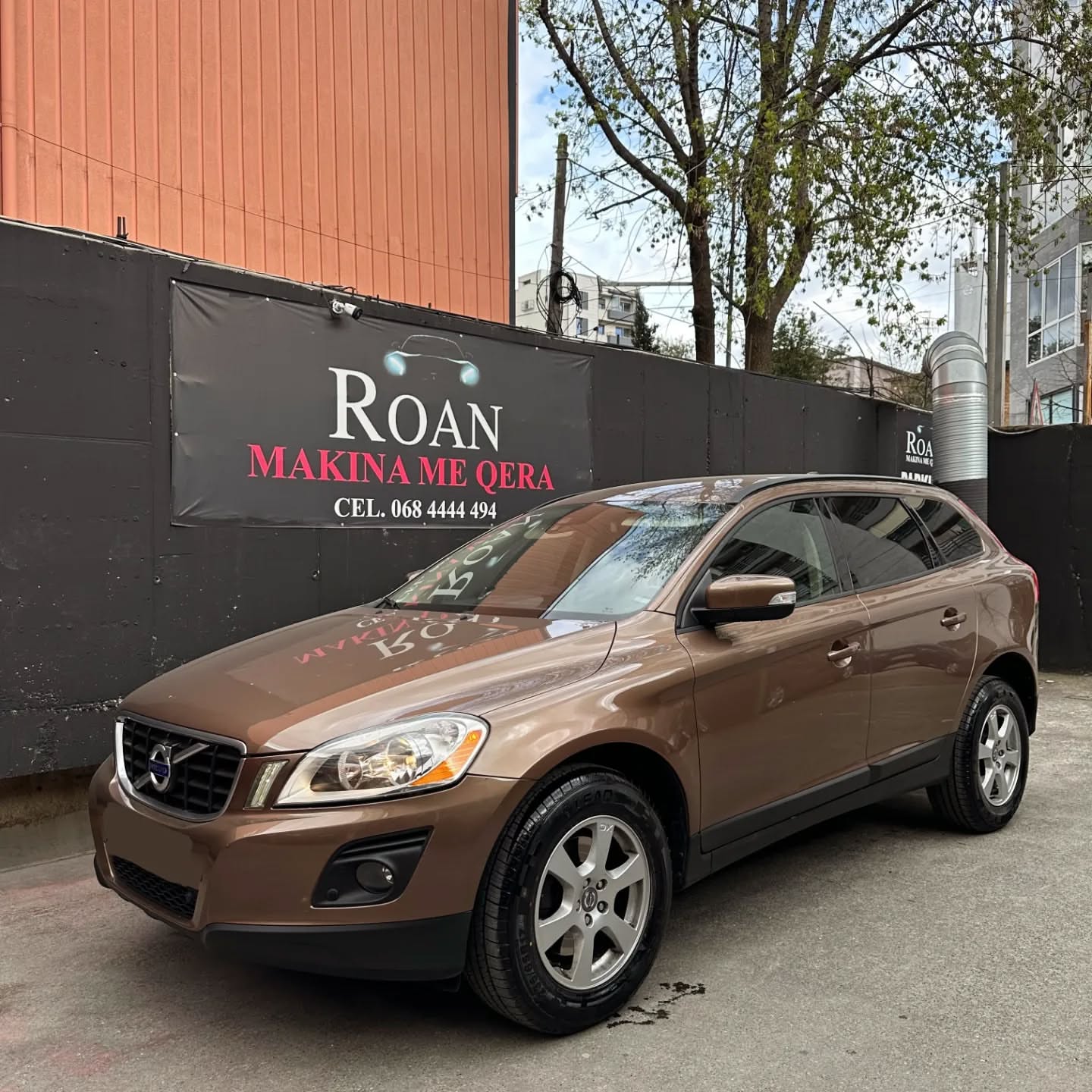 Image of Volvo XC60 AWD